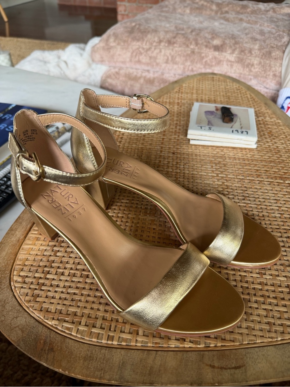 Naturalizer Metallic Gold Ankle-Strap Block Heel Sandals Sz 8
